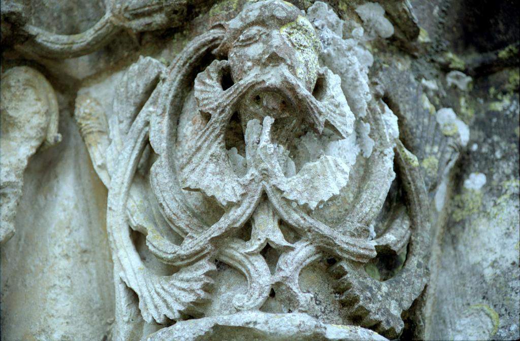 St_Nicolas_Maillezais014.jpg