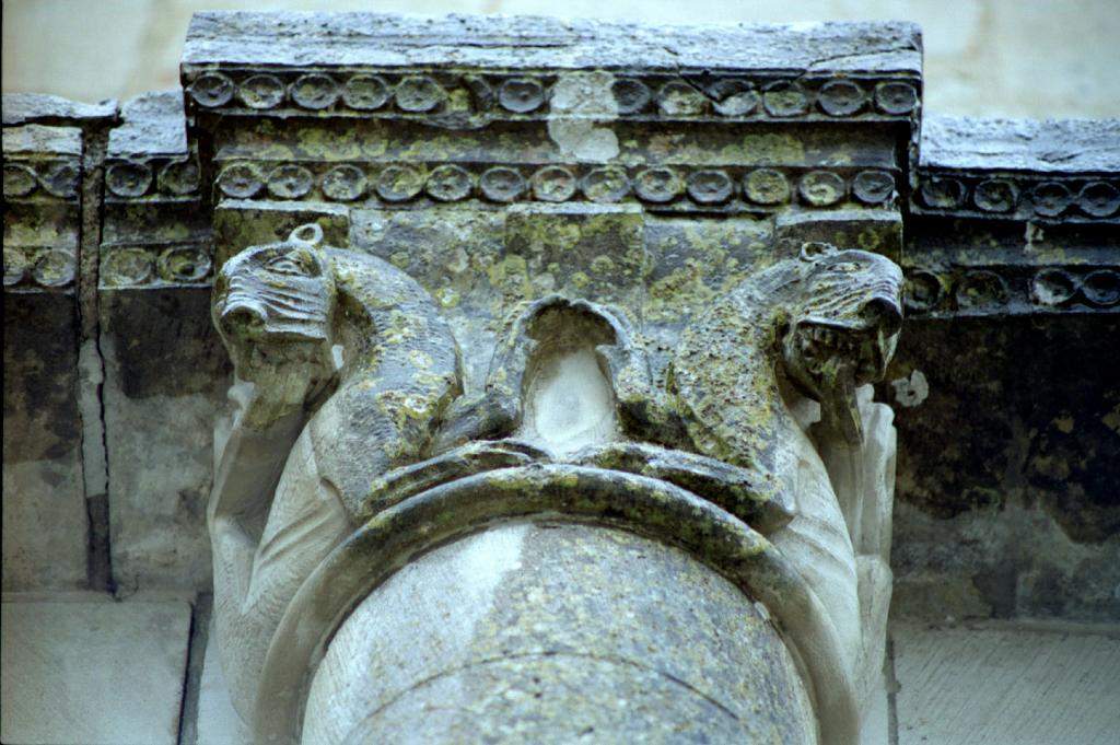 St_Nicolas_Maillezais016.jpg