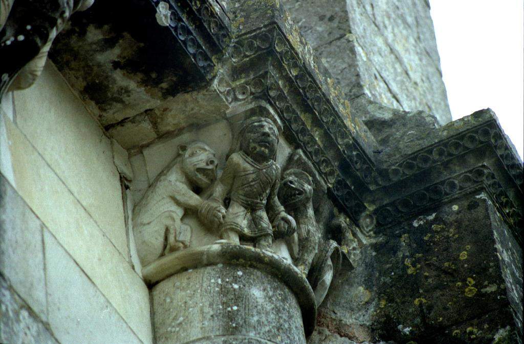 St_Nicolas_Maillezais029.jpg