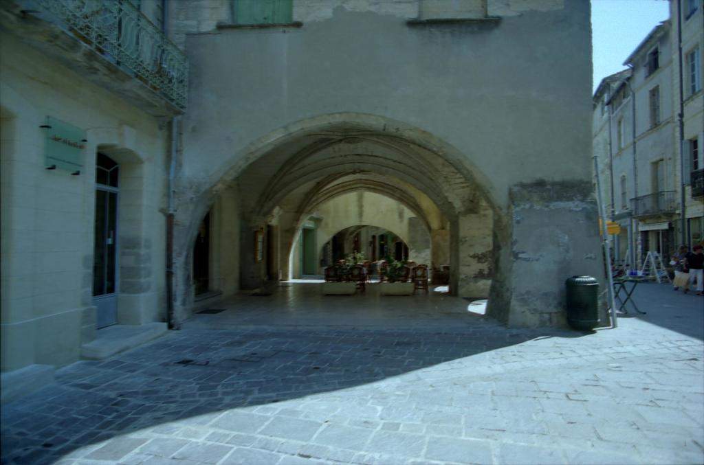 Uzes-7627-0013.jpg